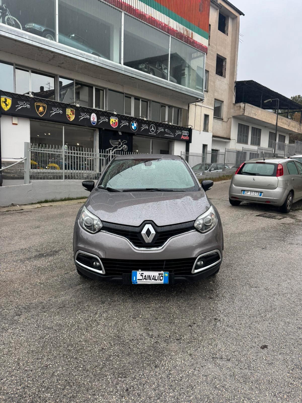 Renault Captur 1.5 dCi 90 cv automatica GARANZIA