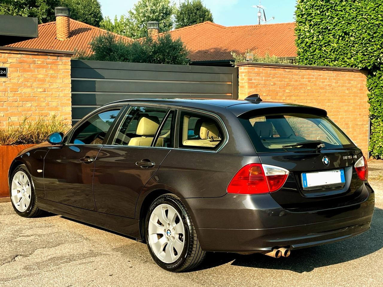 BMW 325 Xi(benz)-137000km-P.Beige,Navi,4x4-2006