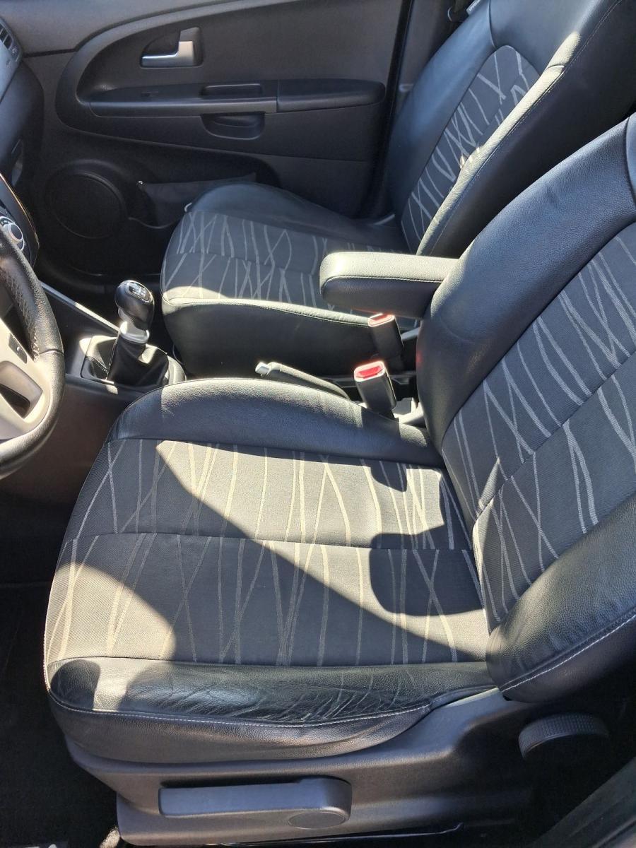 KIA - Venga - 1.6 CRDi VGT TX