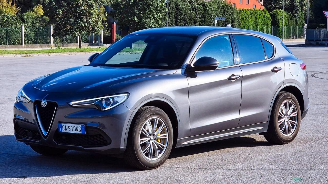 Alfa Romeo Stelvio 2.2 Turbodiesel 190 CV AT8 Q4