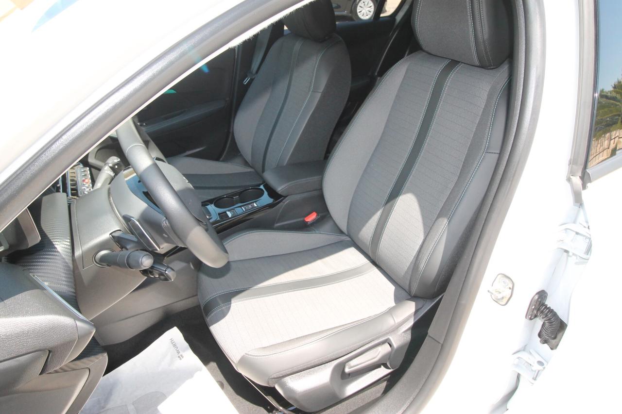 Peugeot 208 5p 100 EAT8 Allure Pack | 2023