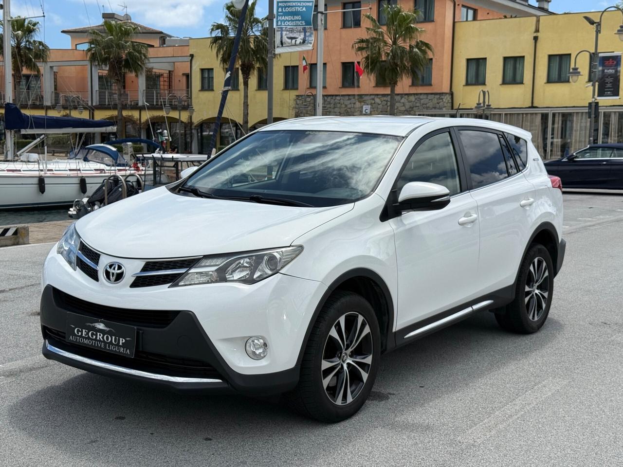Toyota RAV 2.0 D-4D 4WD Lounge-FULL OPTIONAL
