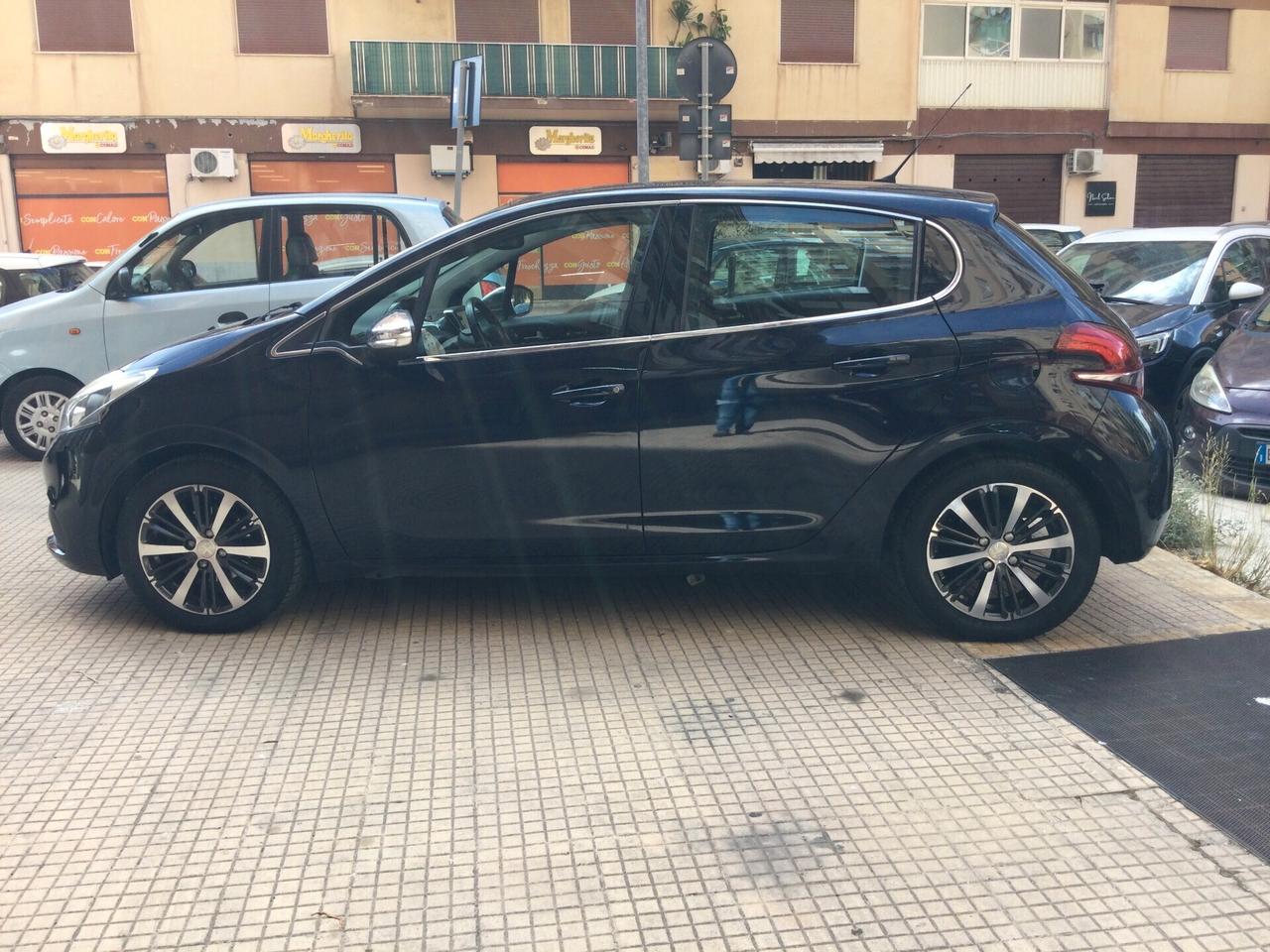 Peugeot 208 1.2 Allure 5 porte