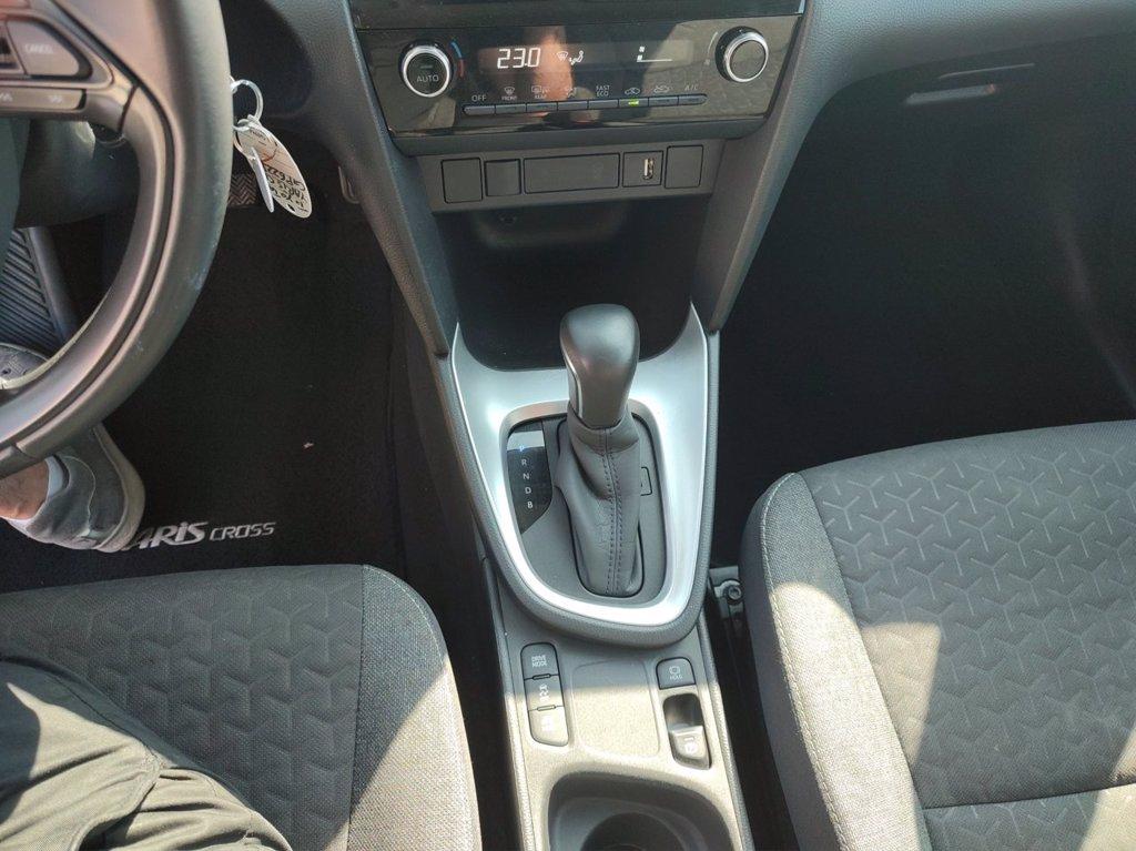TOYOTA Yaris cross 1.5h active fwd 116cv e-cvt del 2023
