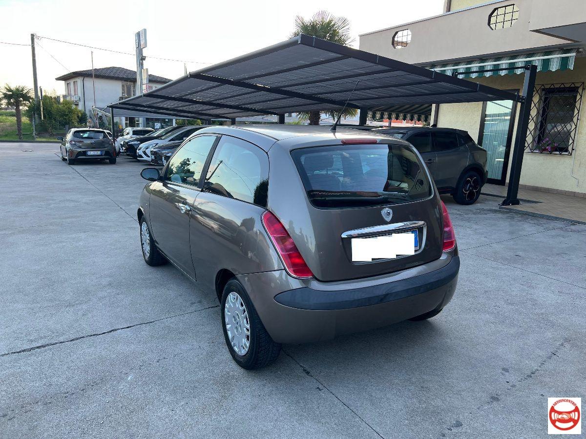 LANCIA - Ypsilon 1.2 8v Oro