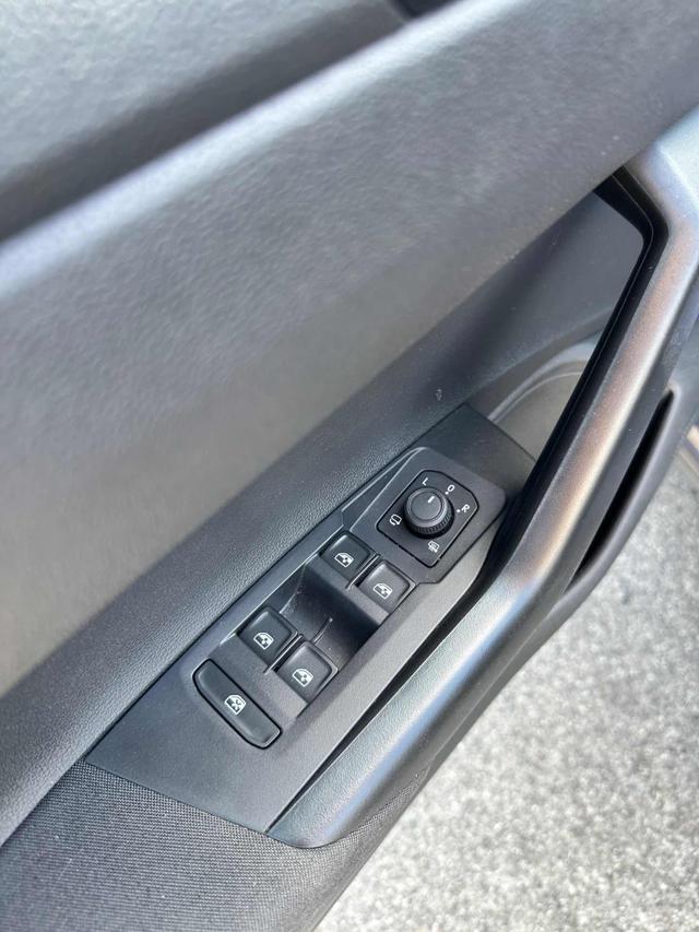 VOLKSWAGEN Polo 1.0 TSI DSG Life