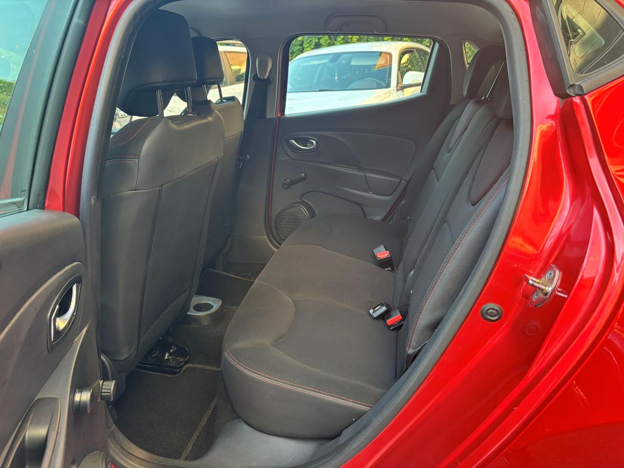 Renault Clio 1.2 75CV 5 porte Live UNIPROPRIETARIO