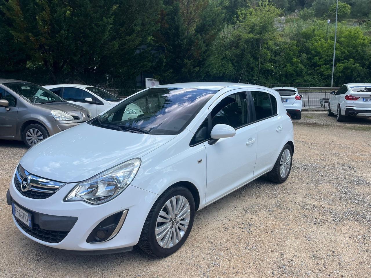 Opel Corsa 1.2 5 porte Sport