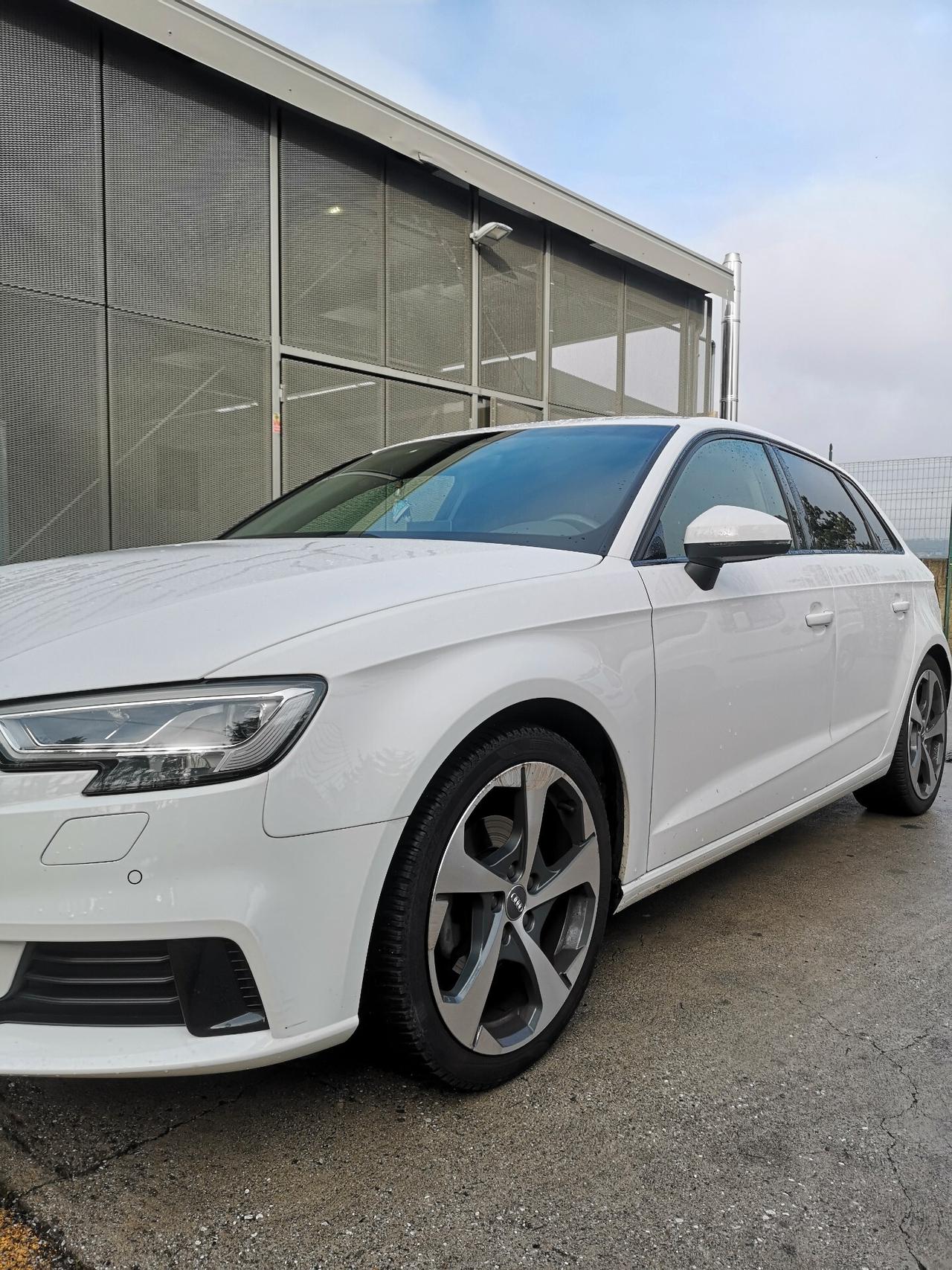 Audi A3 SPB 35 TFSI COD Business - 2018