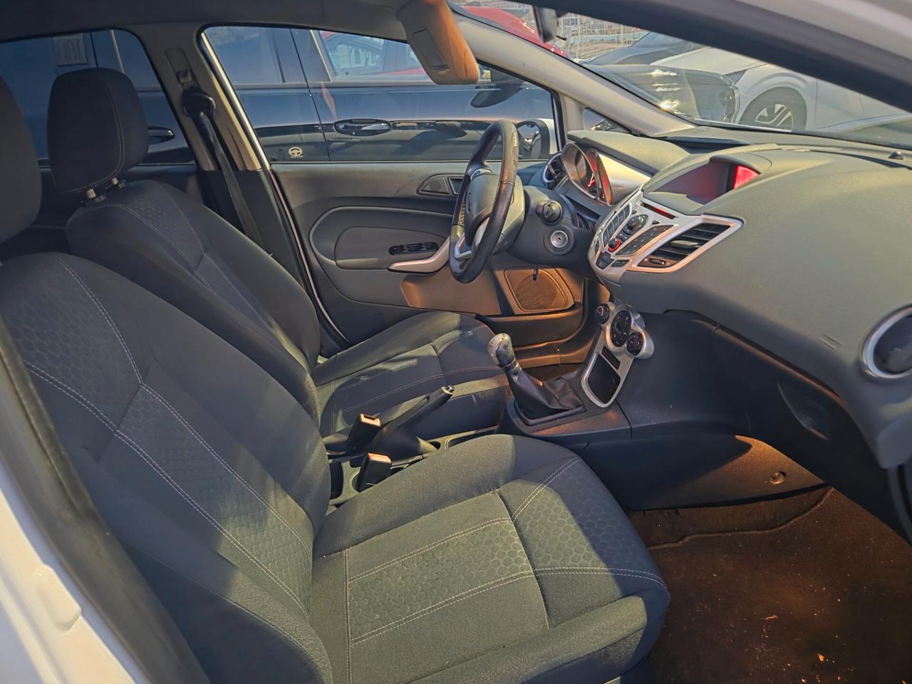 Ford Fiesta 1.4 TDCi 70CV 5 porte Titanium 2012