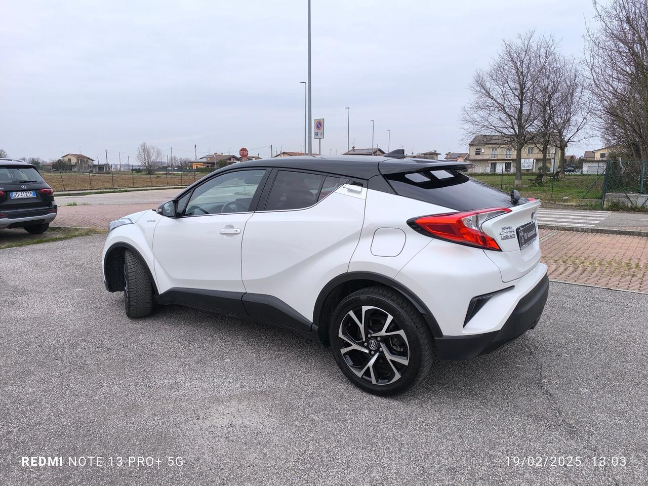 Toyota C-HR 1.8 Hybrid E-CVT Trend