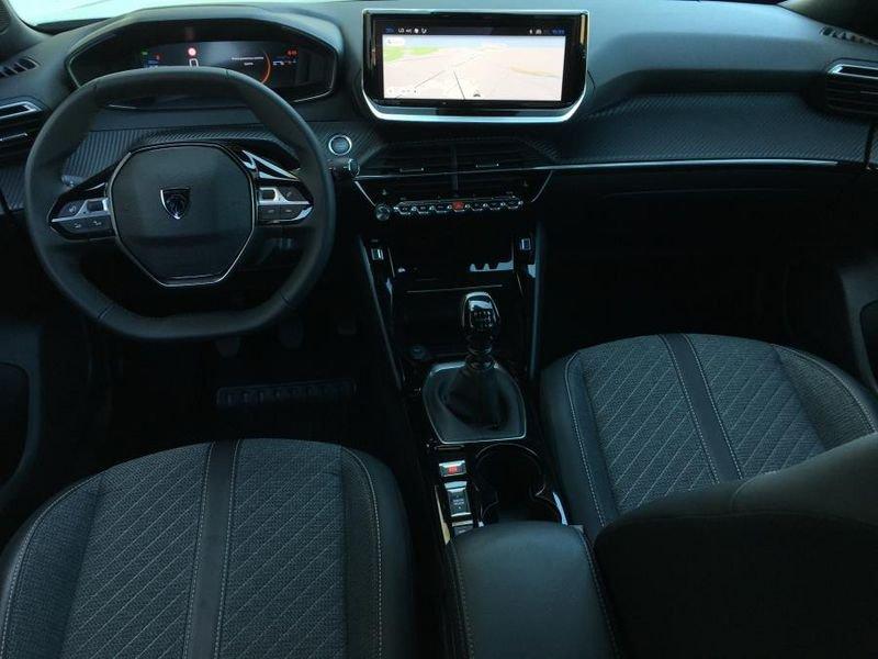 Peugeot 2008 PureTech 100 Allure NAVI+CAMERA 360°+KEYLESS