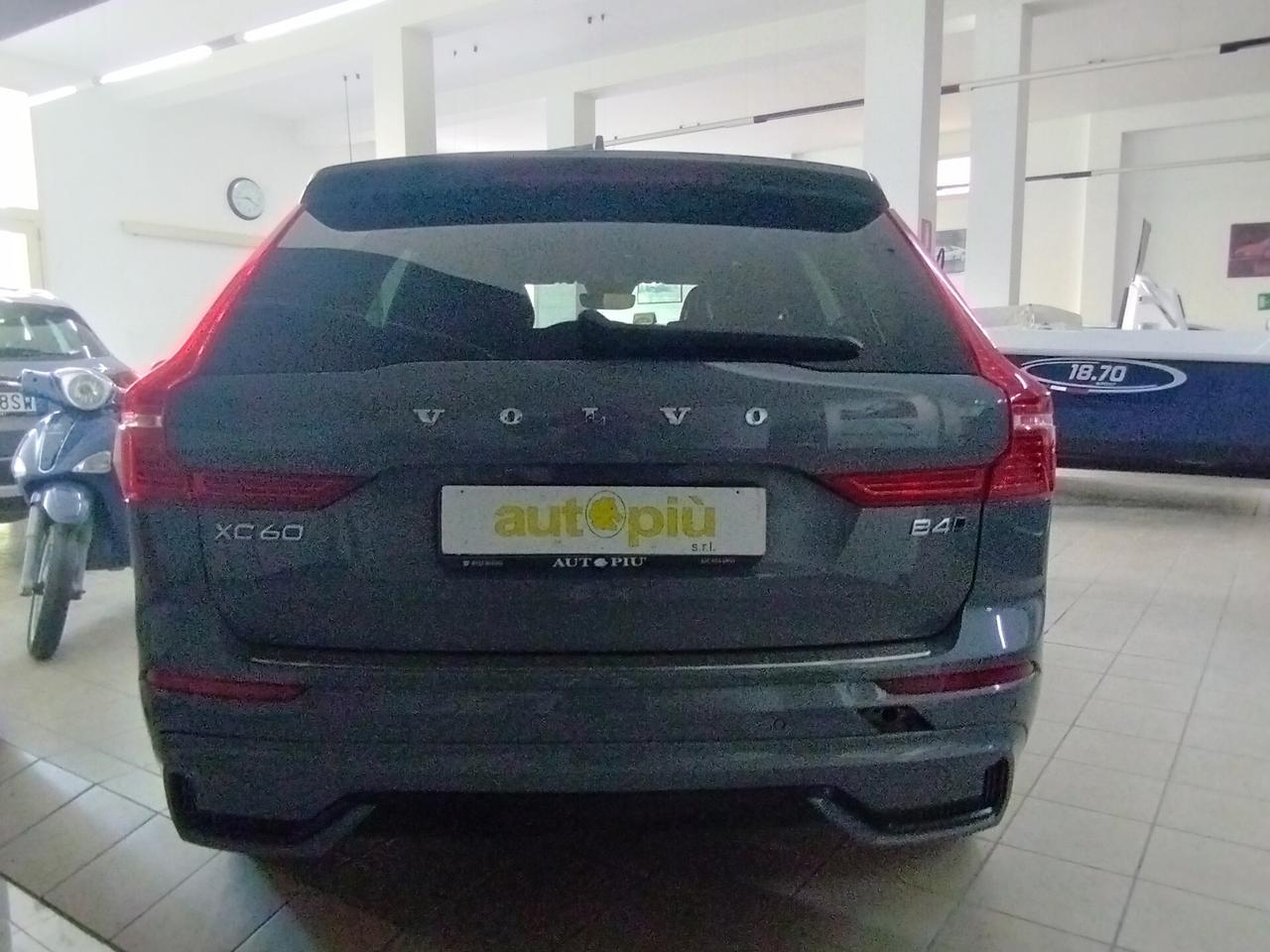 Volvo XC 60 XC60 B4 (d) automatico Plus Bright AUTOCARRO 5 POSTI