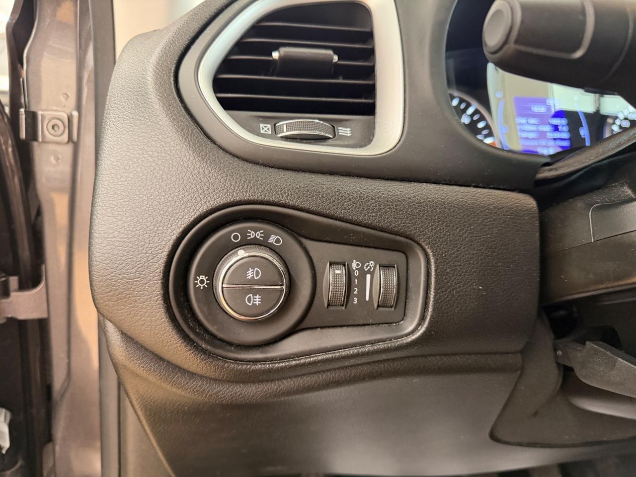 Jeep Renegade 4x4 - GANCIO TRAINO