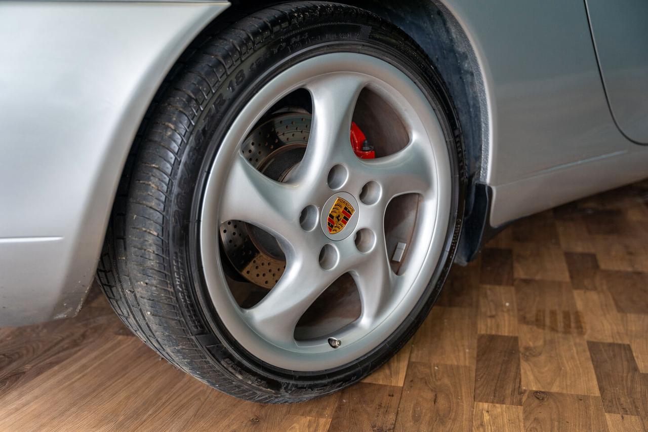 Porsche 911 Cabrio 3.4 Carrera 4 cabrio