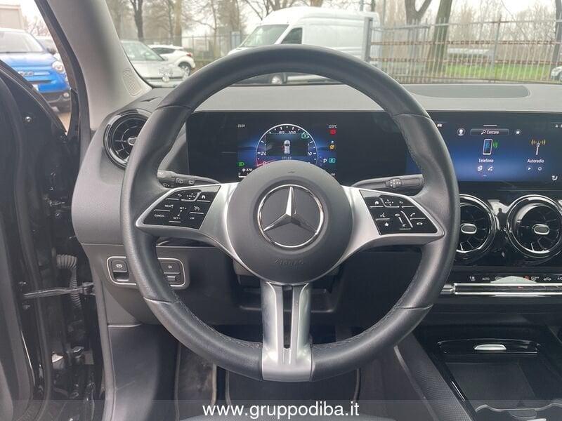 Mercedes-Benz GLA GLA-H247 2023 180 d Advanced auto