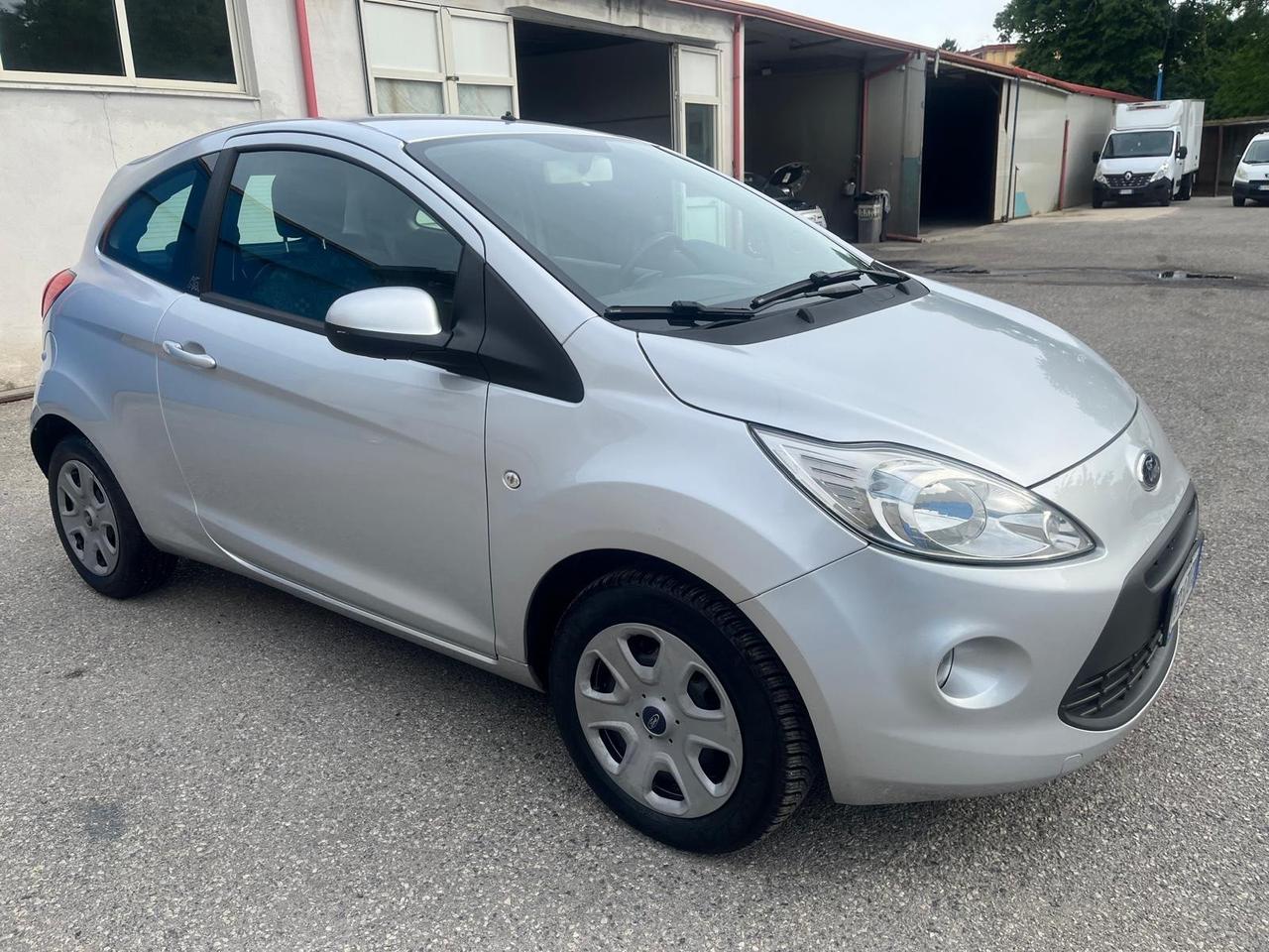 Ford ka 1.2 benz .-full opt-2013