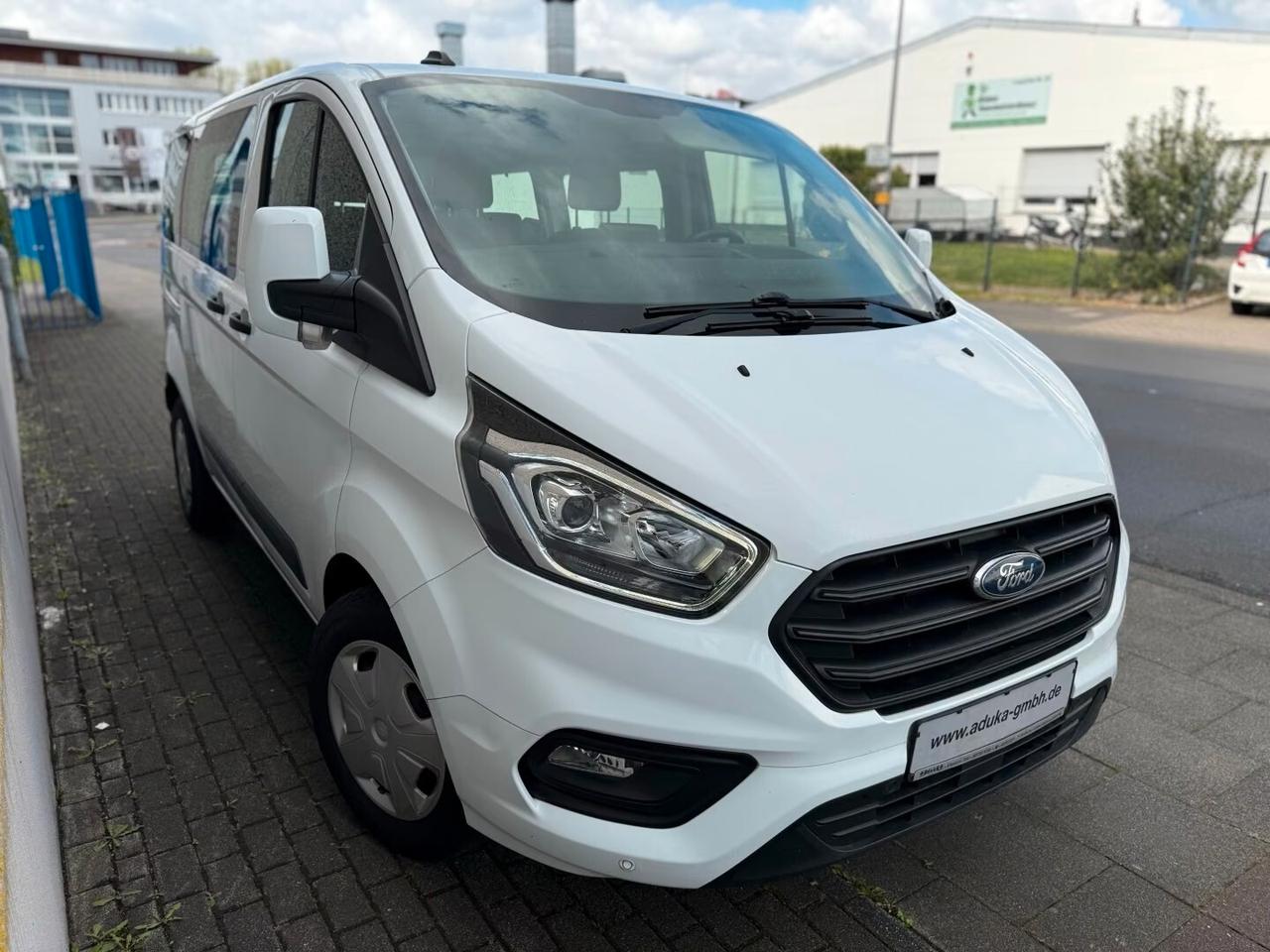 Ford Transit Custom 340 2.0 TDCi 130 PC Combi Trend 9 posti