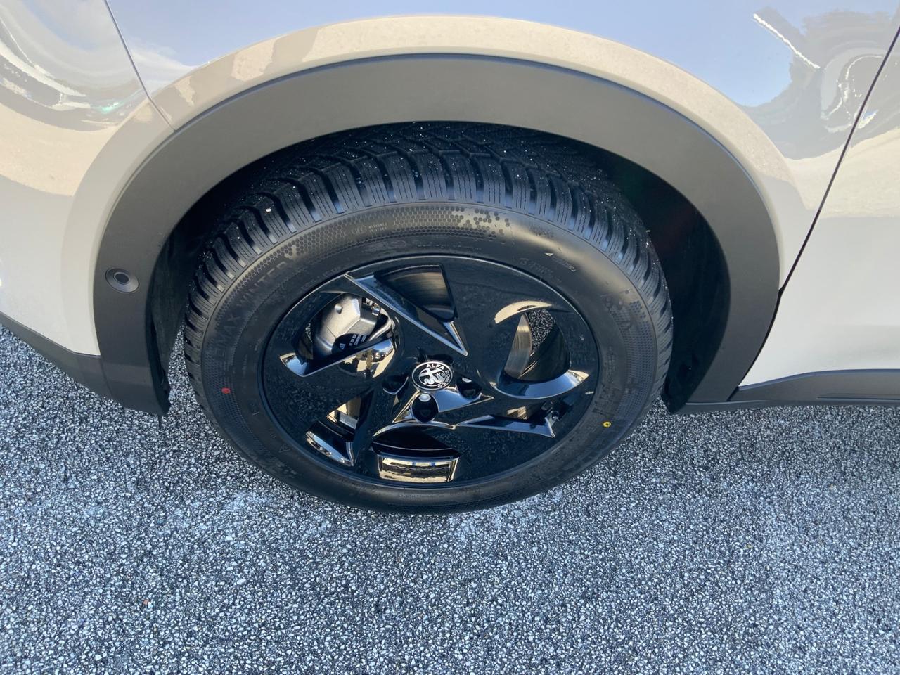 Alfa Romeo Junior 1.2 136 CV Hybrid eDCT6