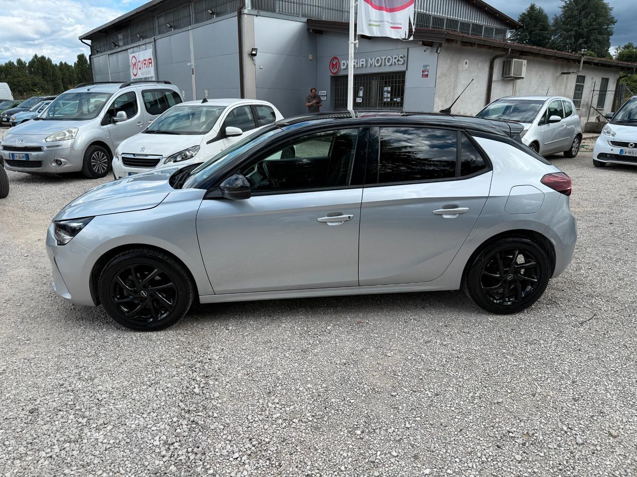 Opel Corsa 1.2 Design & Tech