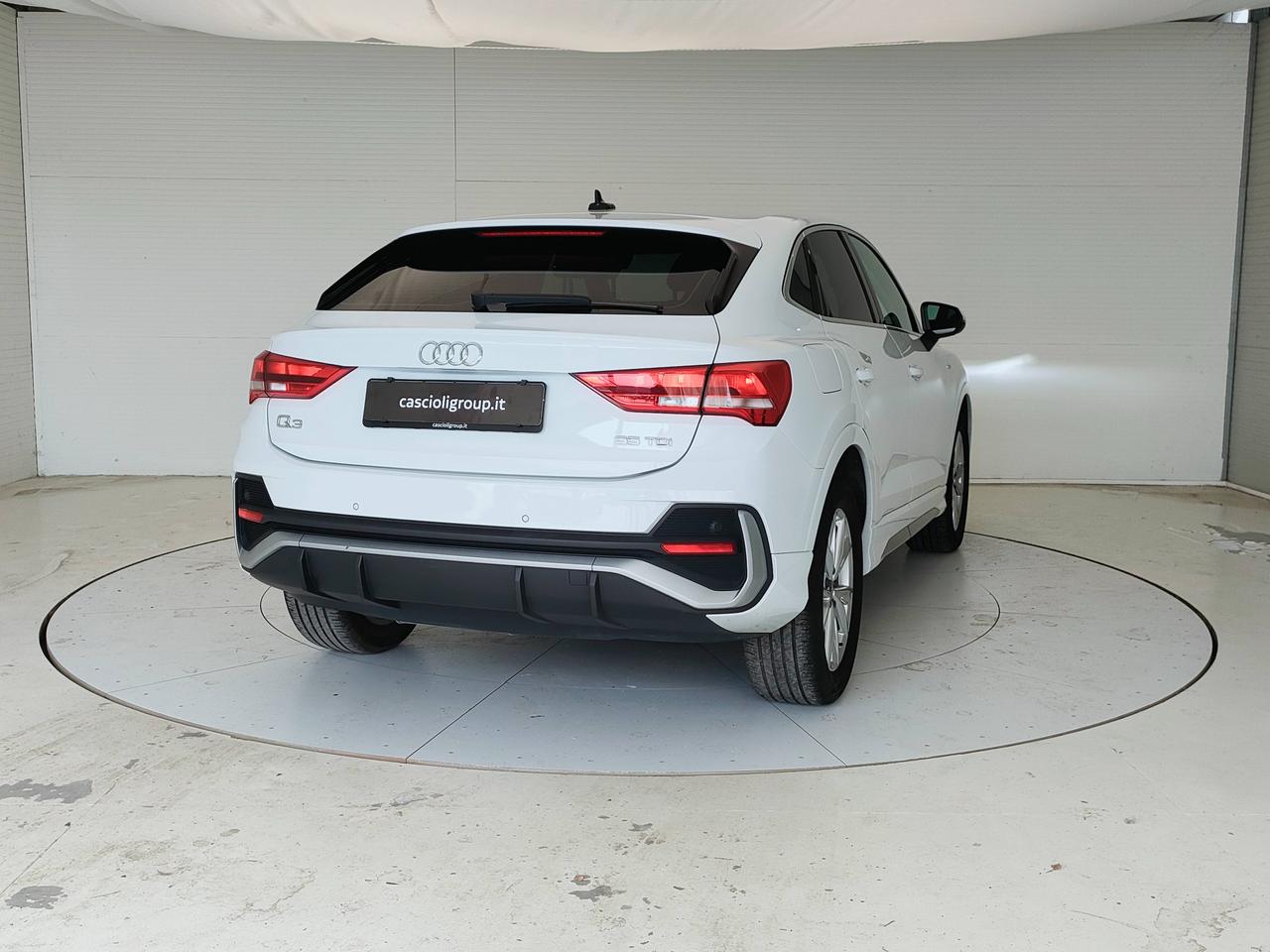 AUDI Q3 I 2019 Sportback - Q3 Sportback 35 2.0 tdi S line edition s-tronic