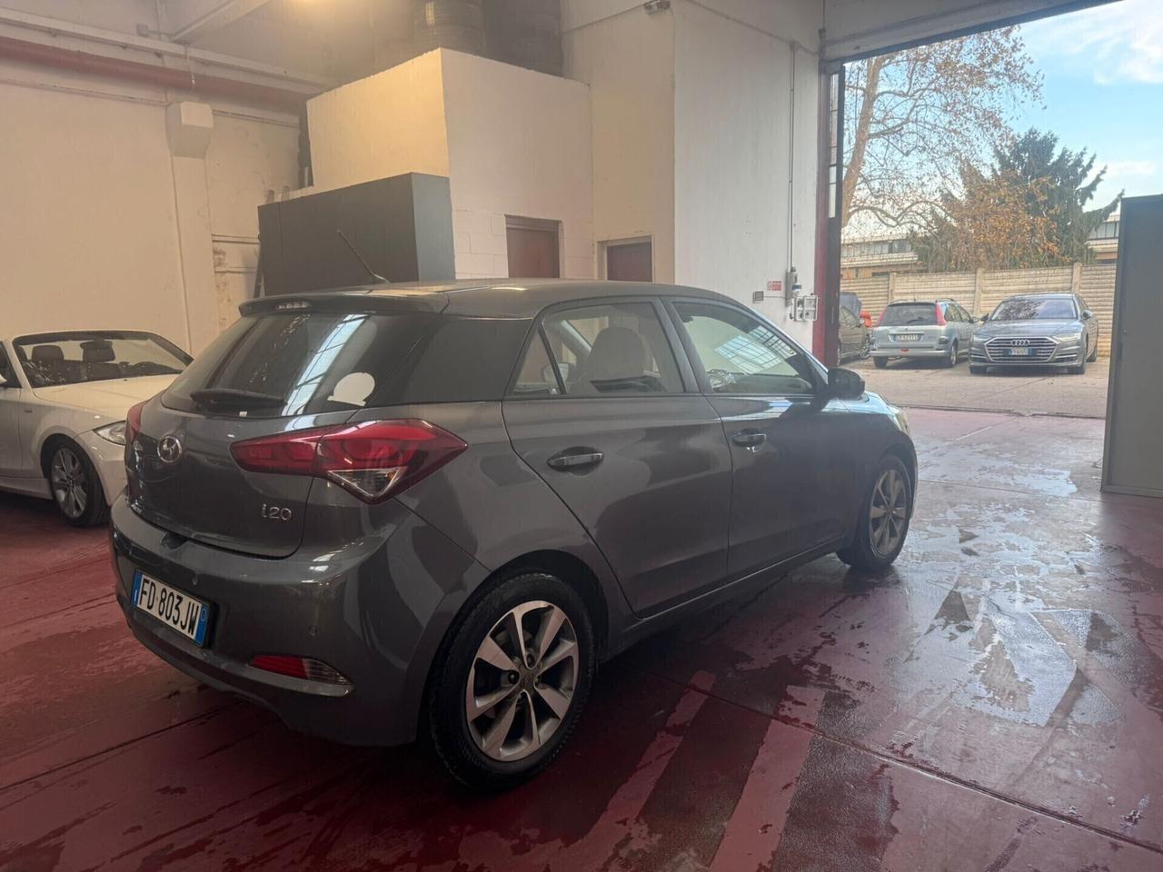 Hyundai i20 1.1 CRDi 12V 5 porte Go! Plus NEOPATENTATI UNICO PROPRIETARIO