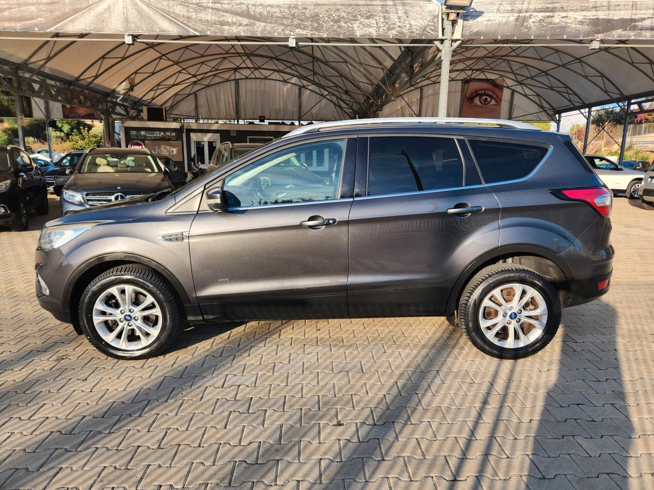 Ford Kuga AUTOMATICO