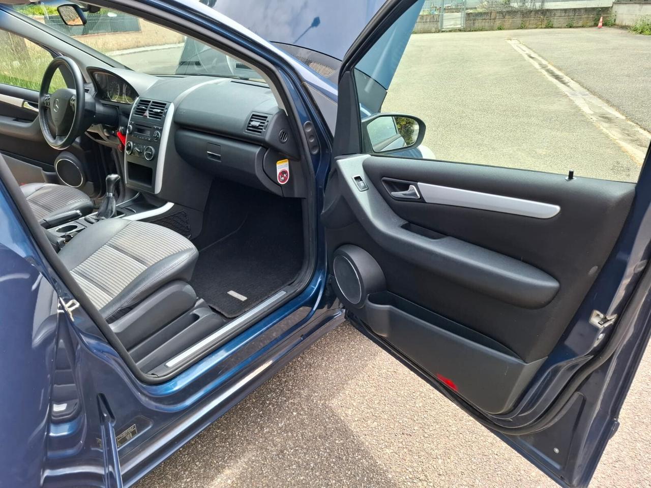 Mercedes A 150 benzina 5 porte SOLO 89.000 KM