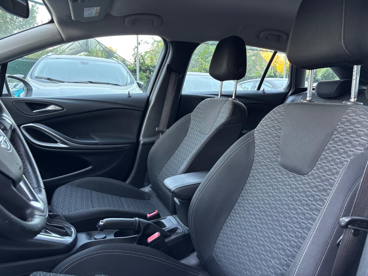 Opel Astra 1.6 CDTi 136CV Innovation