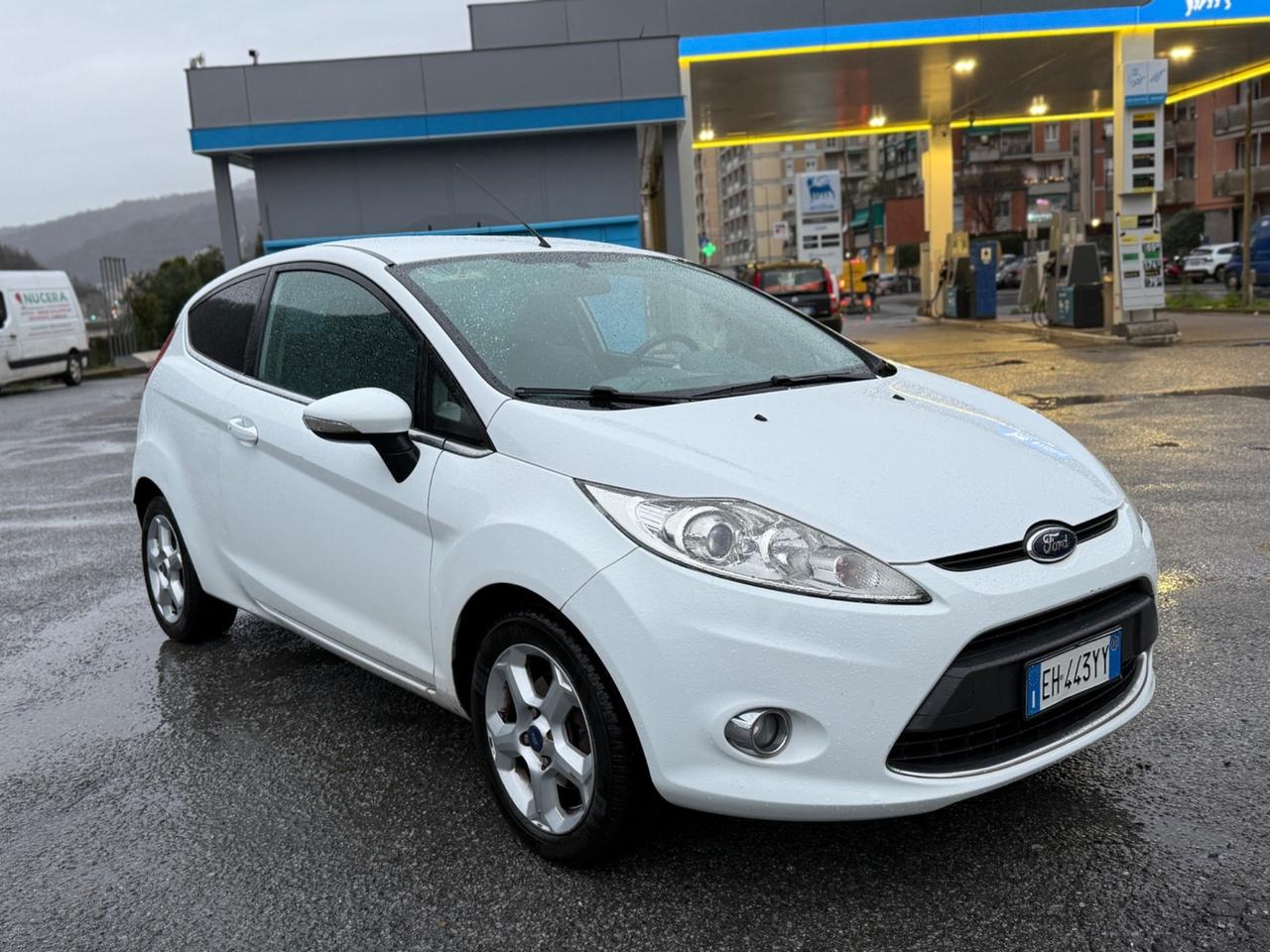 Ford Fiesta 1.2 TITANIUM 2011 NEOPATENTATI