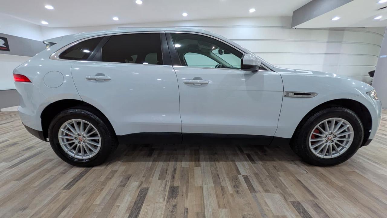 Jaguar F-Pace 2.0 D 180 CV AWD Prestige
