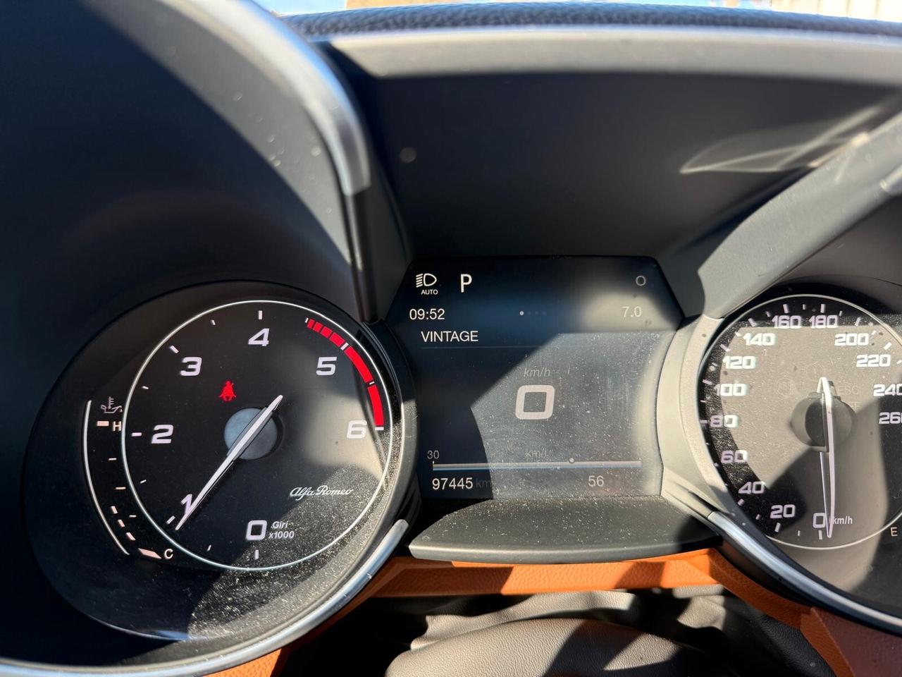 Alfa Romeo Giulia 2.2 Turbodiesel 210 CV AT8 AWD Q4 Veloce