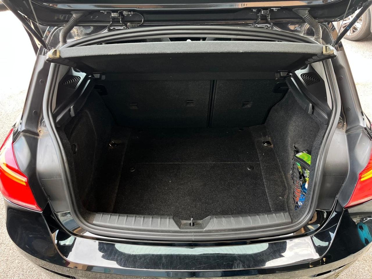 Bmw 116d 5p. Neopatentati