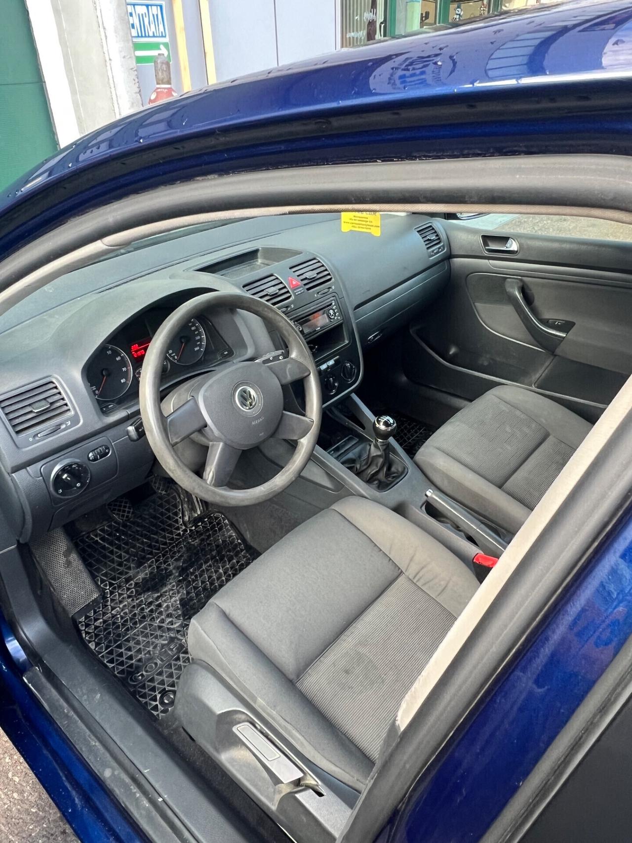 Volkswagen Golf 1.6