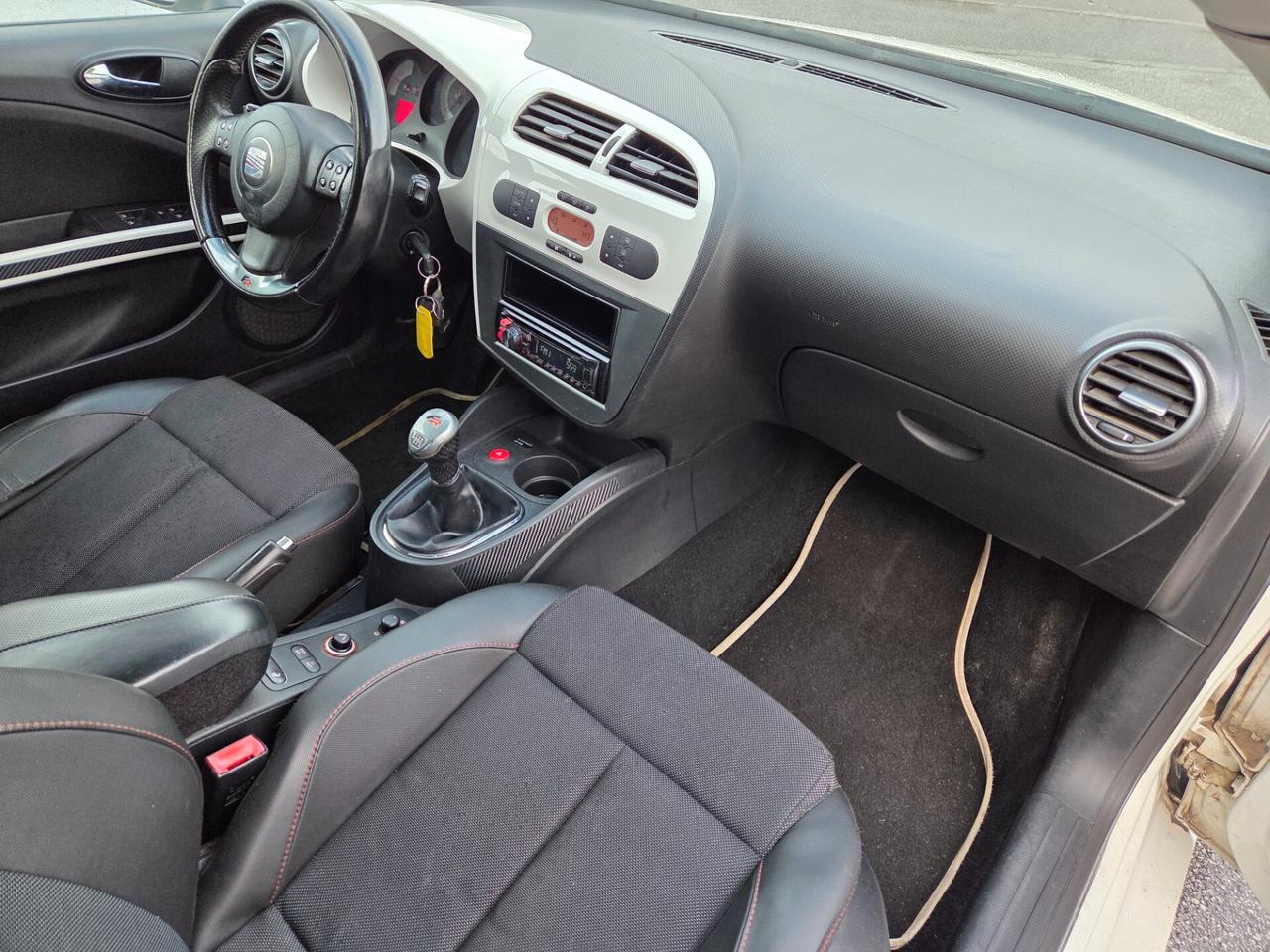 Seat Leon 2.0 TDI DPF FR