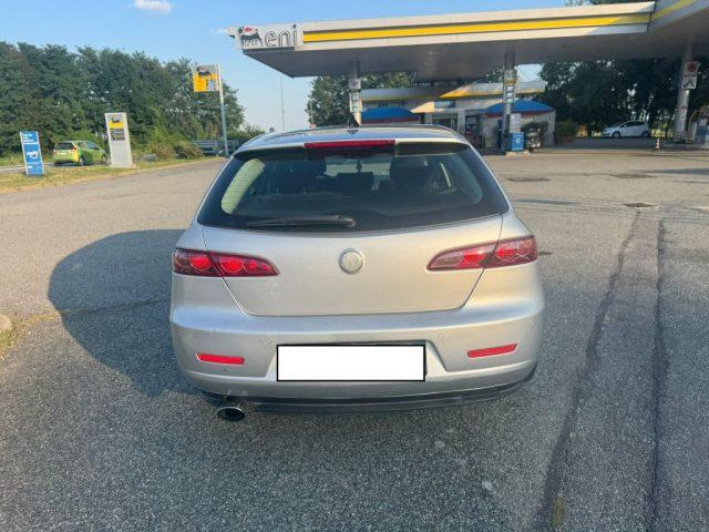 ALFA ROMEO 159 1.9 JTDm 16V Sportwagon Distinctive