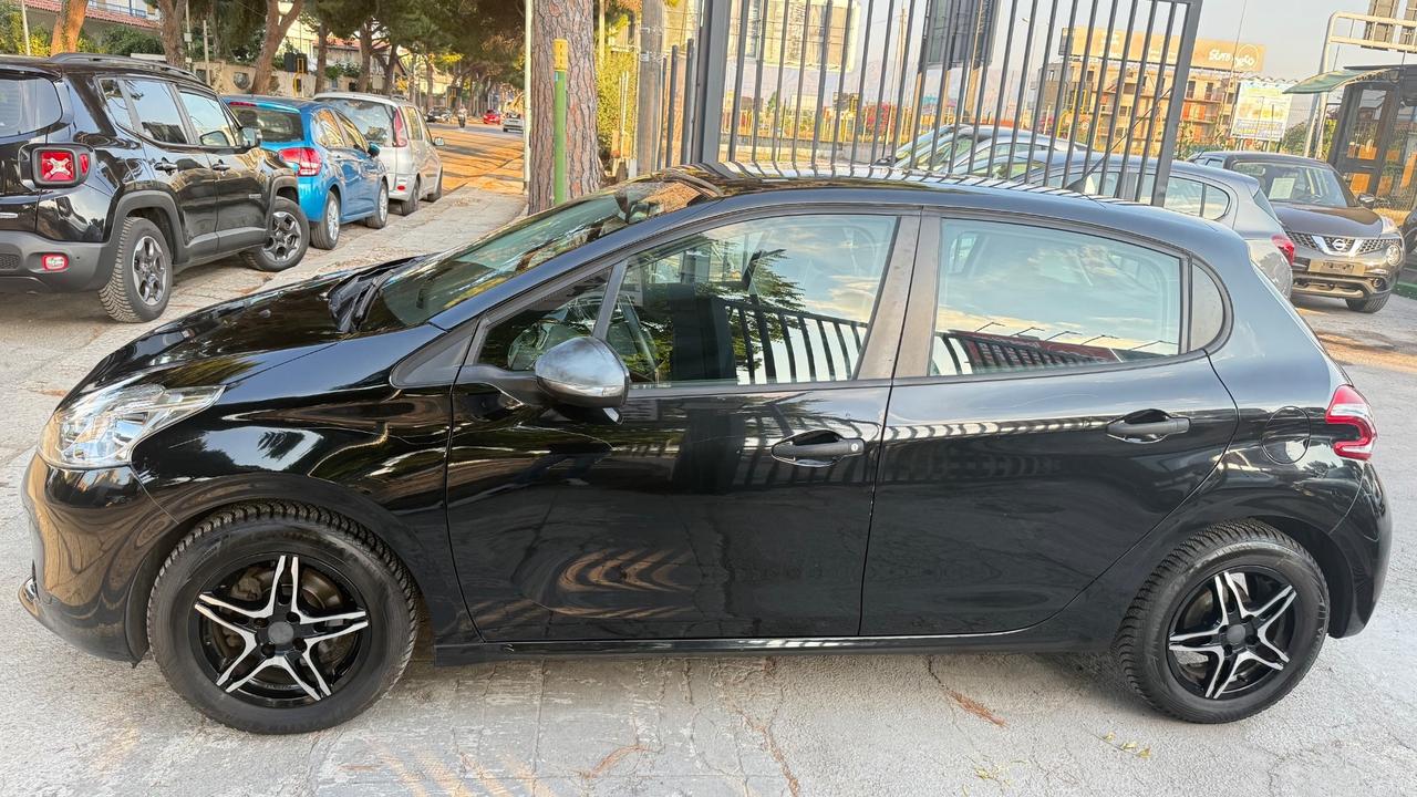 Peugeot 208 1.4 HDi 68 CV 5 porte Access