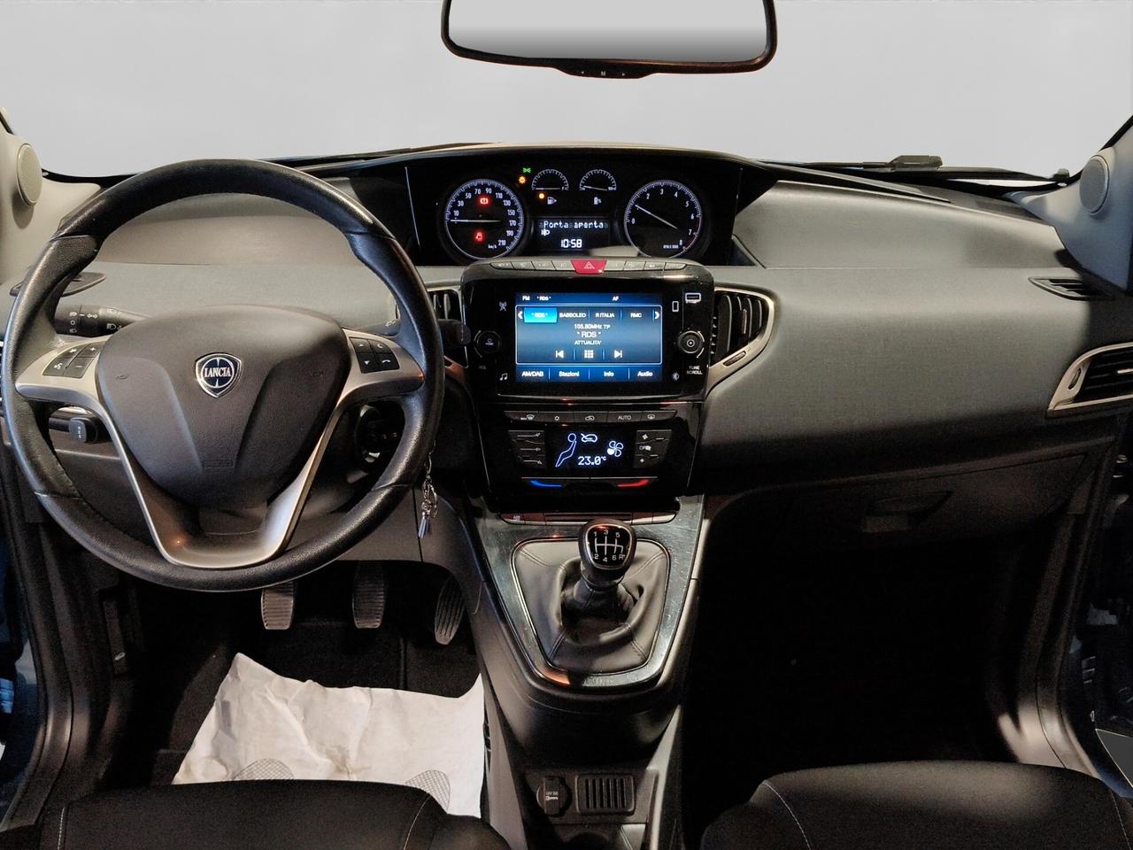 Lancia Ypsilon 1.0 FireFly 5 porte S&S Hybrid Ecochic Gold