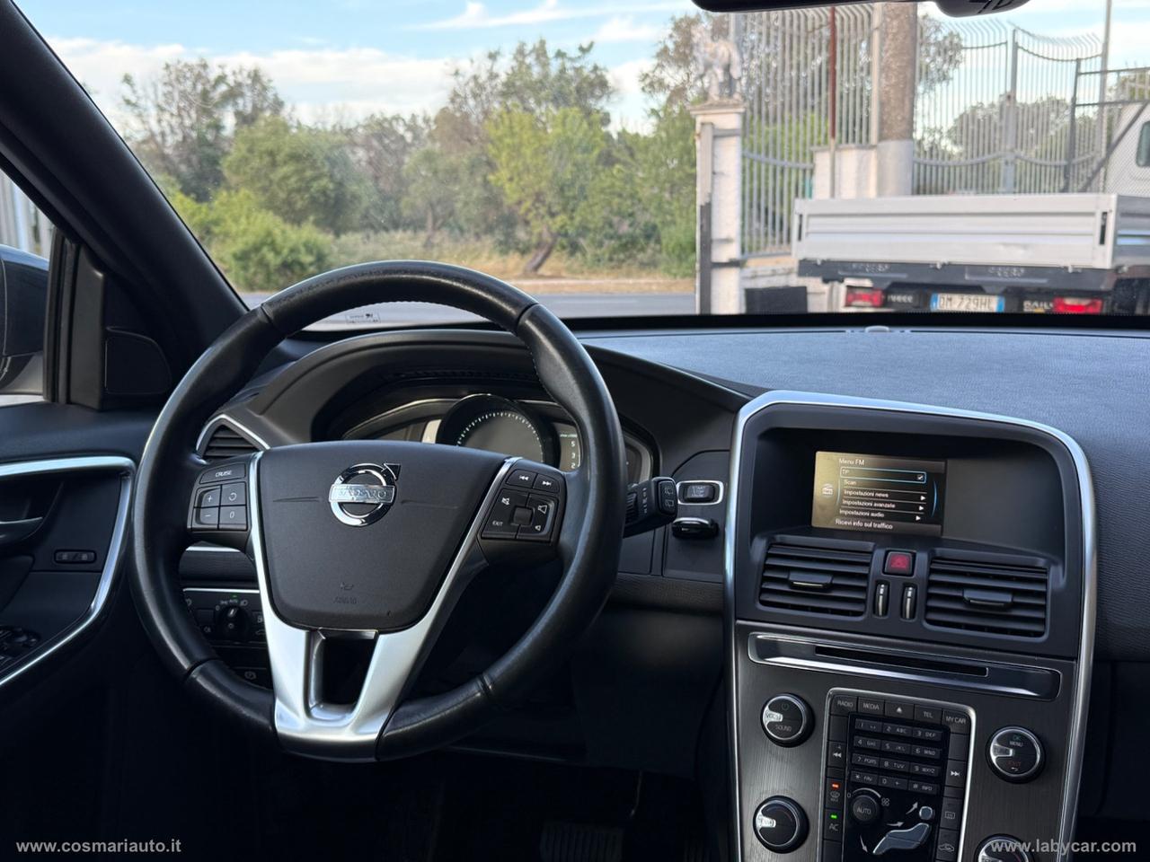 VOLVO XC60 D4 Geartronic Momentum