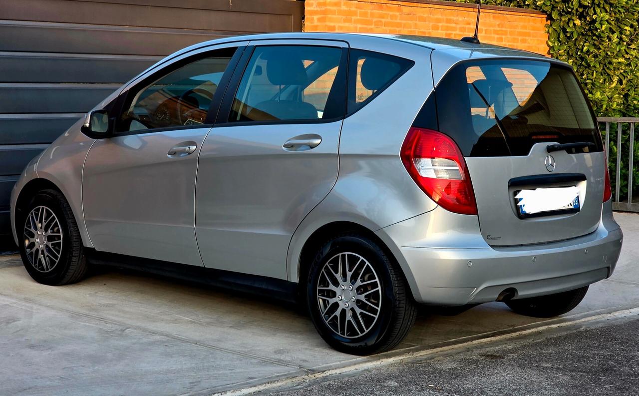 Mercedes-benz a Special Edition Sport neopatentati benzină