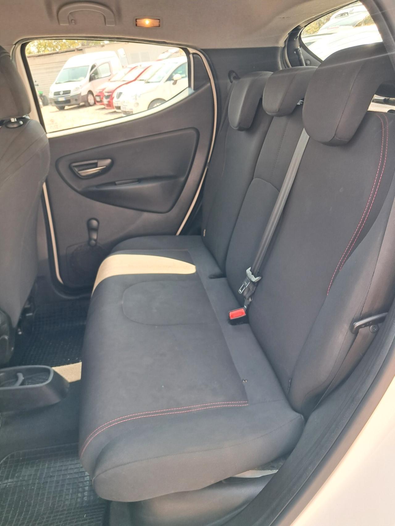 Lancia Ypsilon 1.3 MJT Elefantino