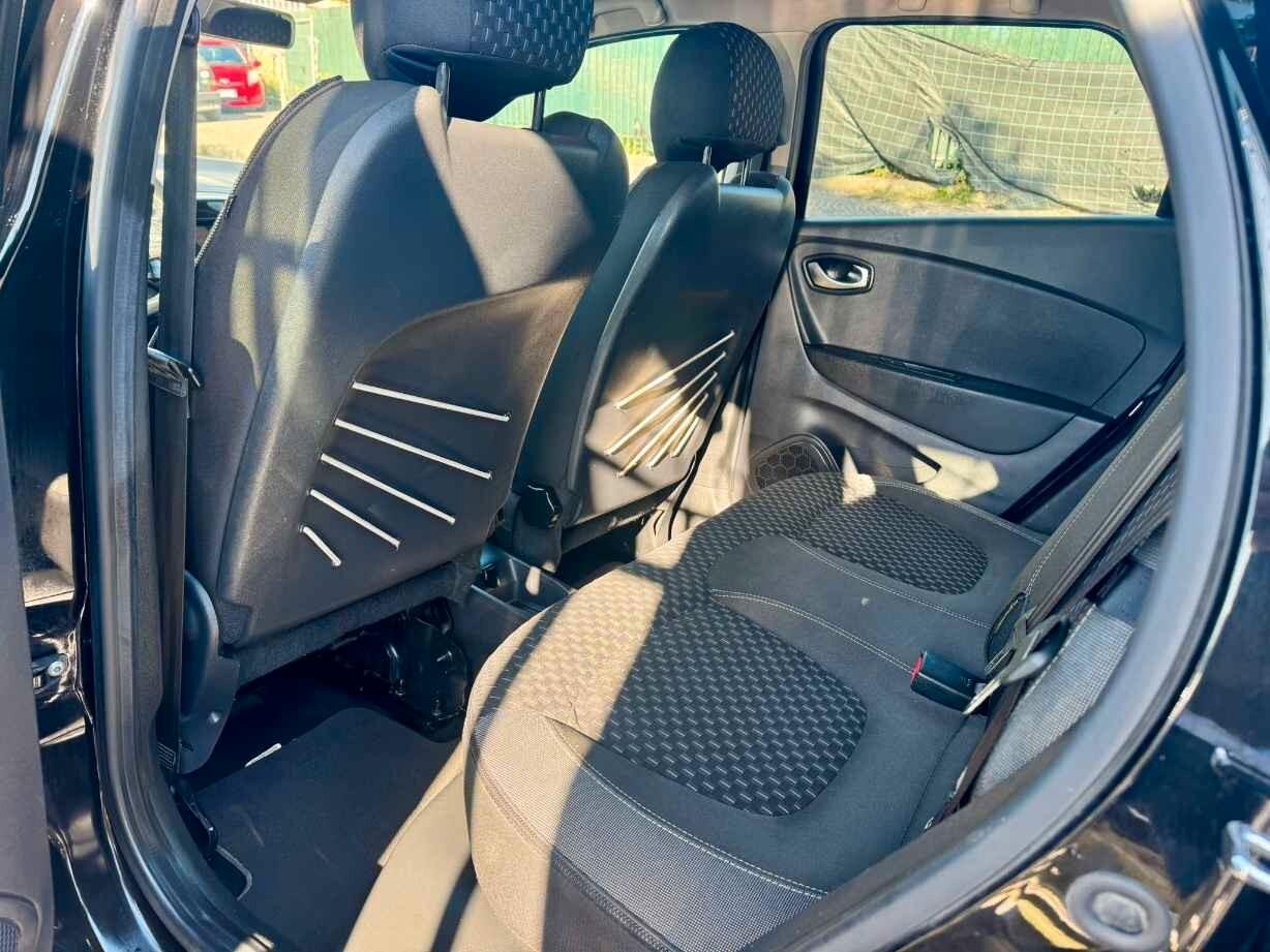 RENAULT CAPTUR 1.5 dCi 110 CV *FARI FULL LED