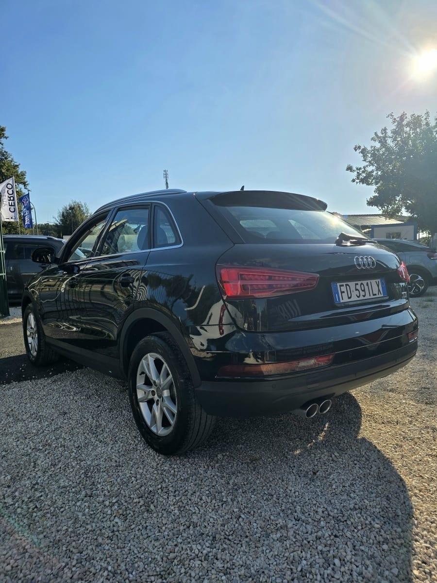 Audi Q3 2.0 TDI 150 CV quattro S tronic Sport