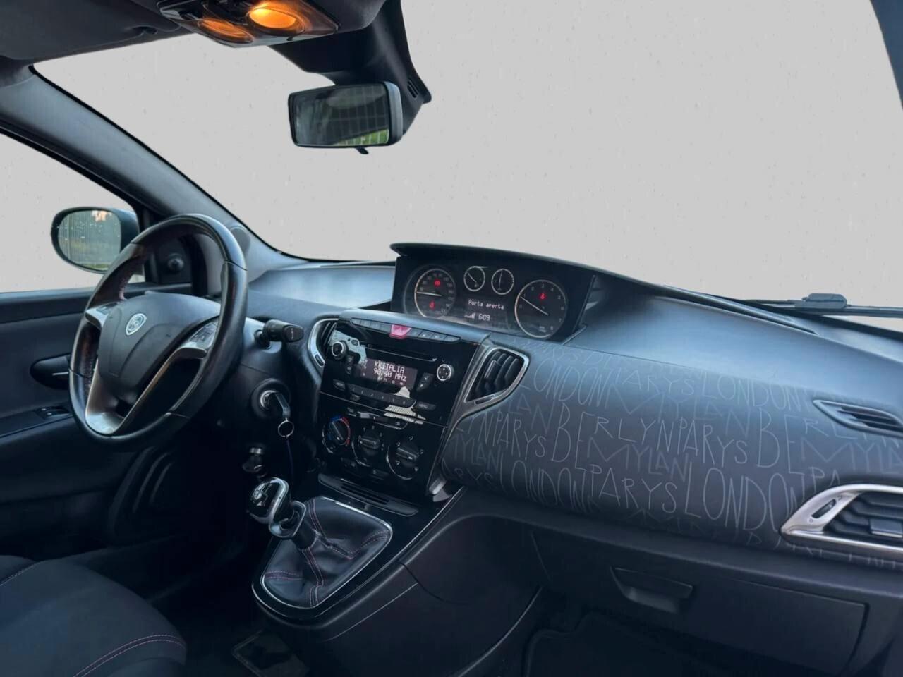 Lancia Ypsilon 1.2 69 CV 5 porte GPL Ecochic Gold 12/2013