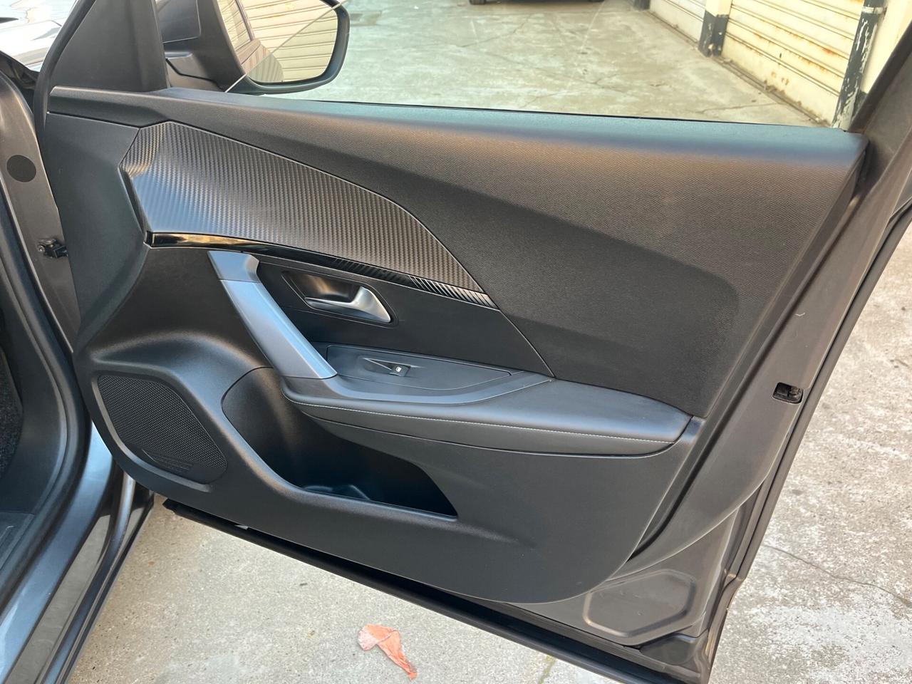 Peugeot 2008 PureTech 130 S&S GT Pack