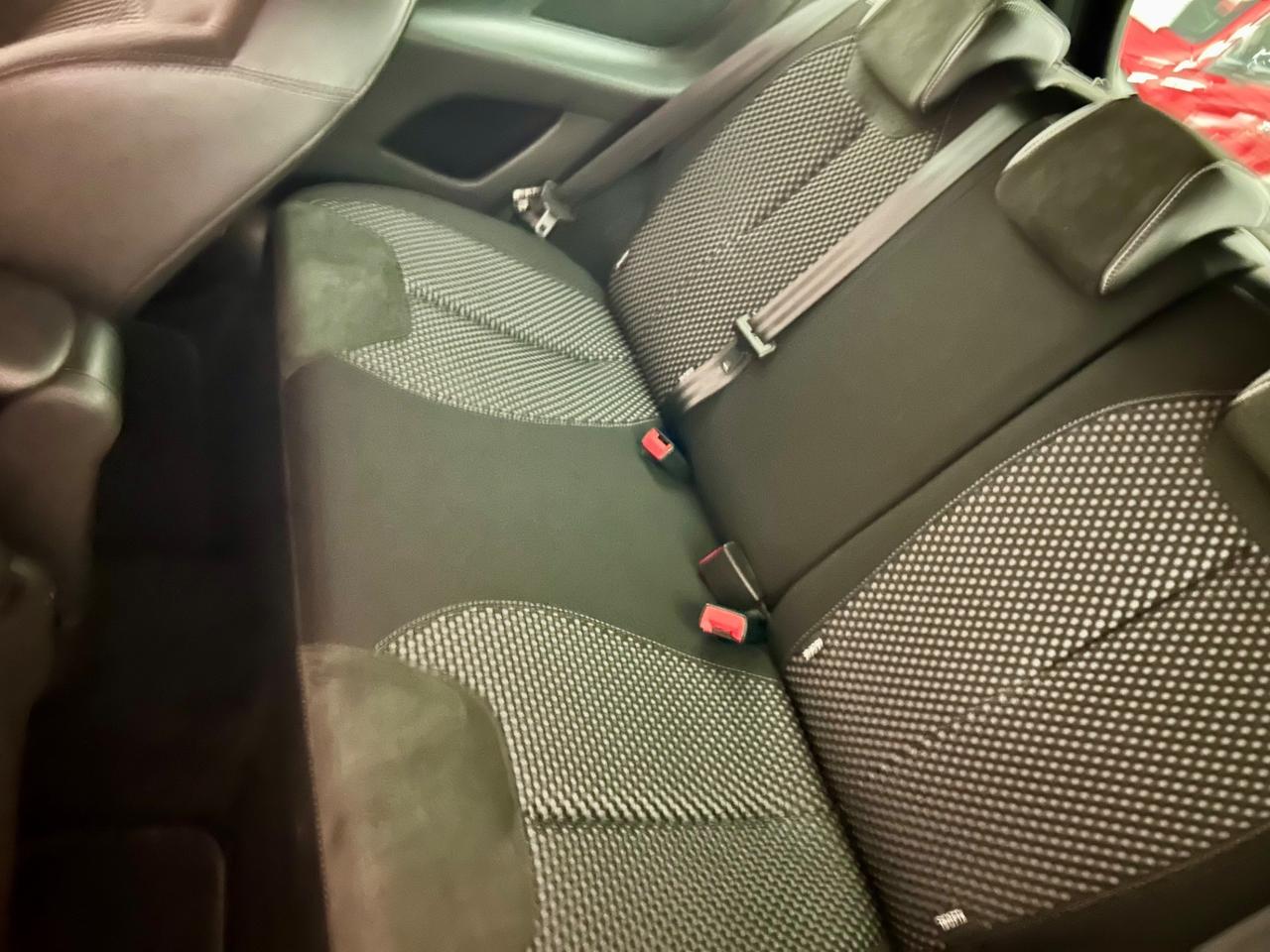 Ds DS3 3 1.4 VTi 95 Just Black