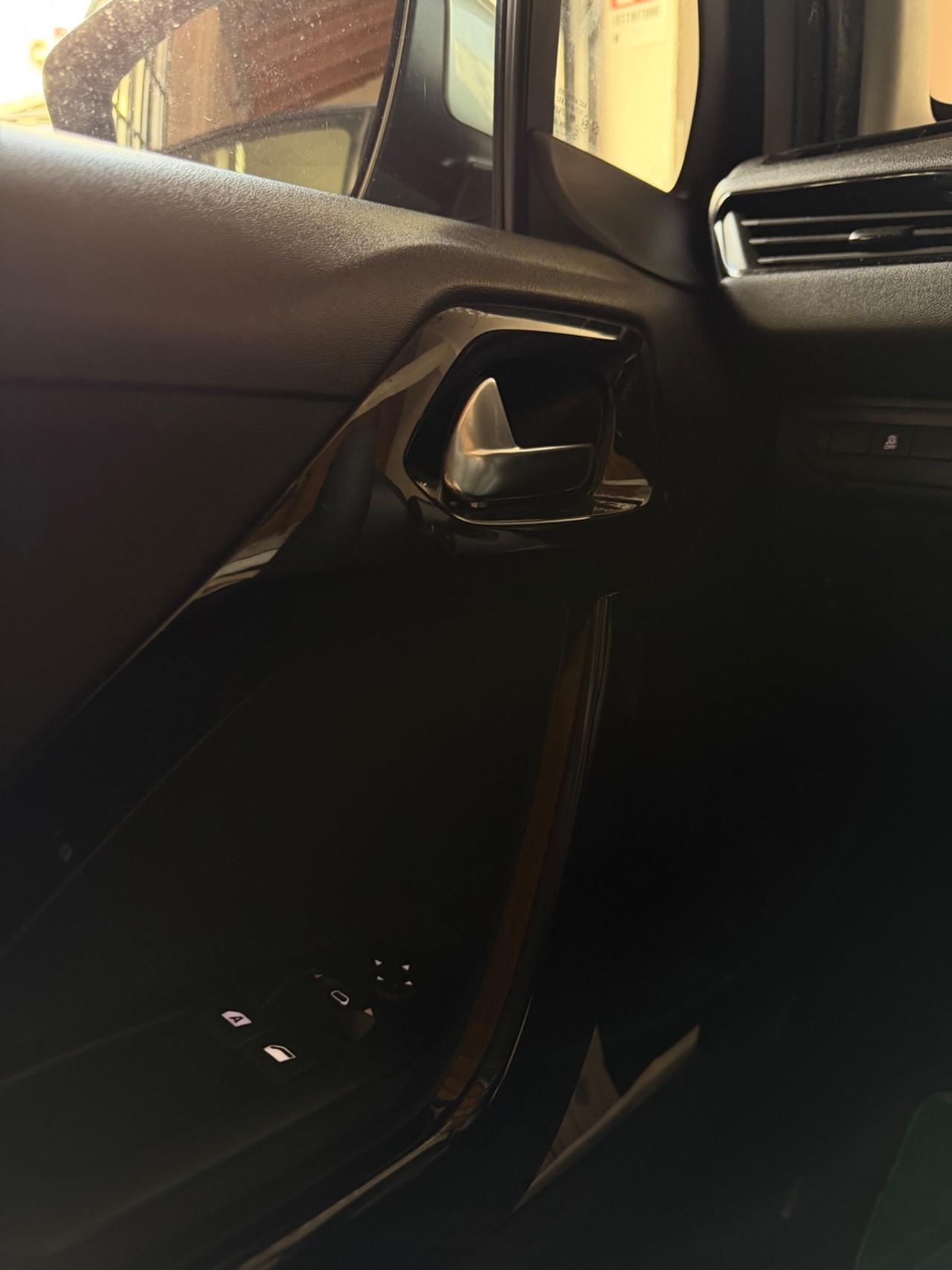 Peugeot 208 1.2 Neopatentati Euro 6