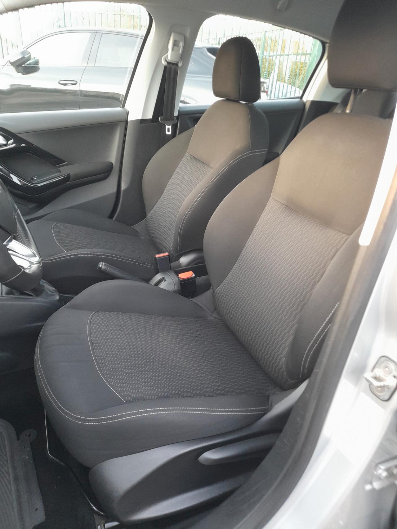 Peugeot 208 -1.6 BlueHDi 75 5 porte Allure