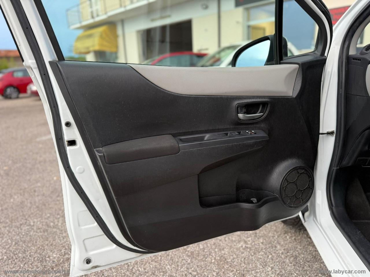 TOYOTA Yaris 1.0 5p. Lounge