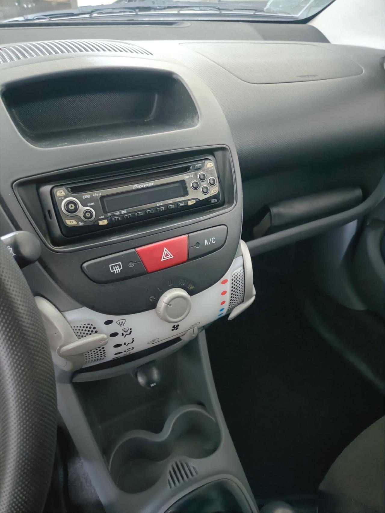 Toyota Aygo 1.0 12V VVT-i 5 porte Now